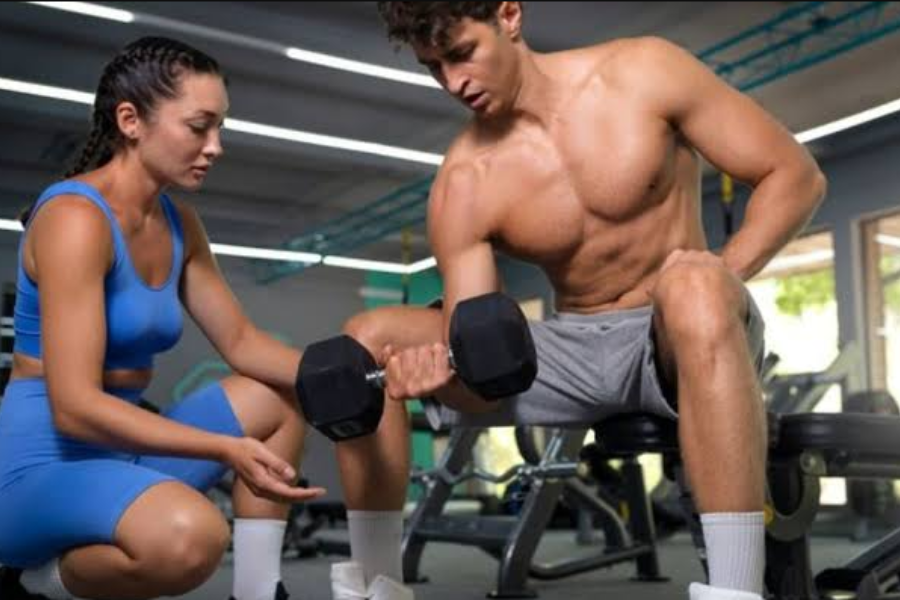 working out with two guys . romina boudoir